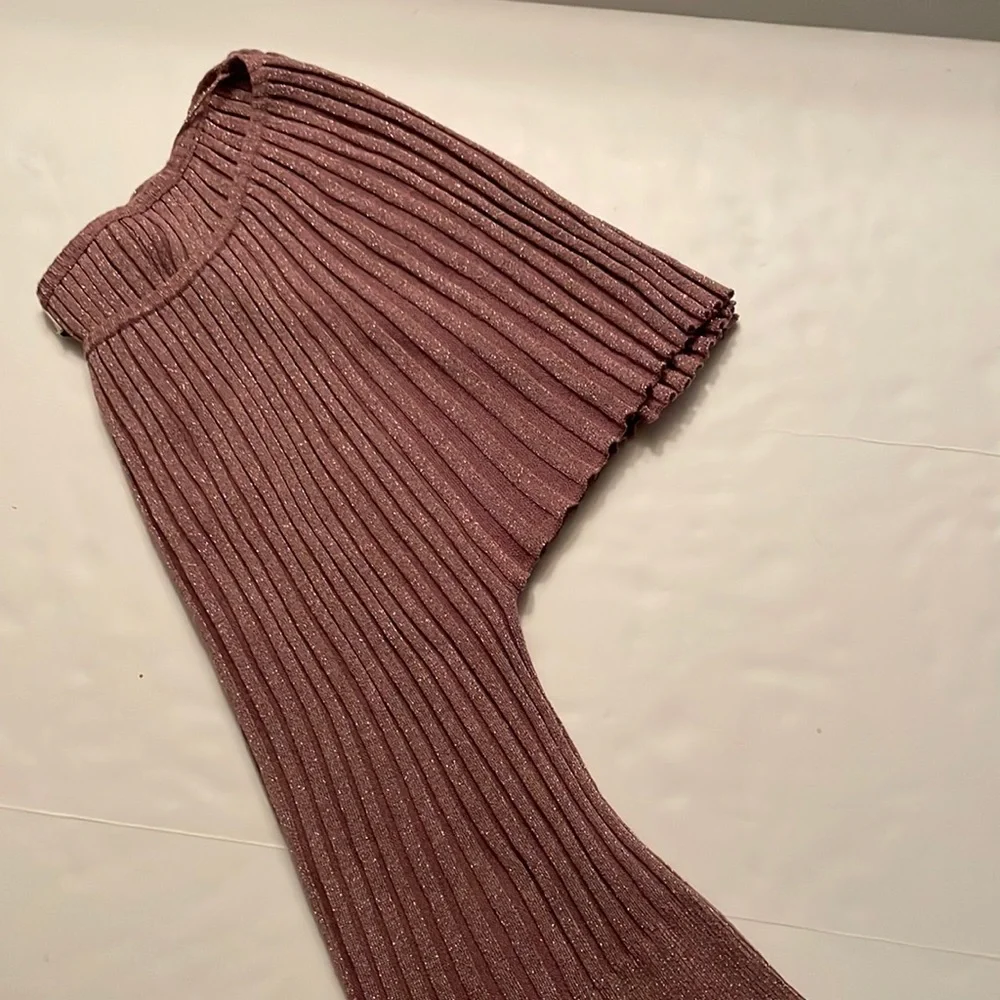 Younique splendid pleated, ribbed and elastic top. Batwing sleeves, size L. - Picture 15 of 16